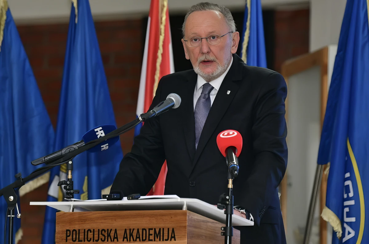 Davor papa most már lassan nyugdíjba vonul