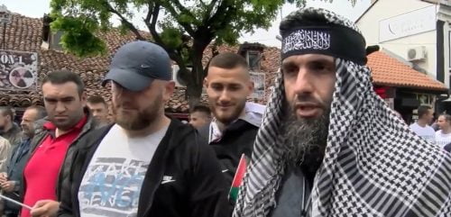 MEGMOZDULT A SZANDZSÁK: Néhány ezer ember tüntetett a palesztinok mellett
