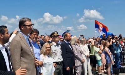 SZÁRNYAT KAPOTT: A vasárnapi műszakot is vállaló Aleksandar Vučić megnyitotta a Kruševac melletti Rosulje repülőteret