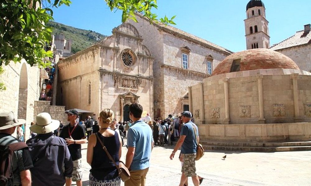 WALKING TOUR: Talán ez a dubrovniki idegenvezető tudja a választ a kérdésre