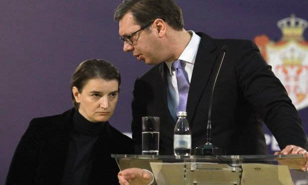 AZ ÚJ SZERB MINISZTERELNÖK, A KORMÁNYA ÉS A VMSZ: Aki nem akar krumpliföldet, az nem kap krumpliföldet 2 A szerb miniszterelnök és Vucic