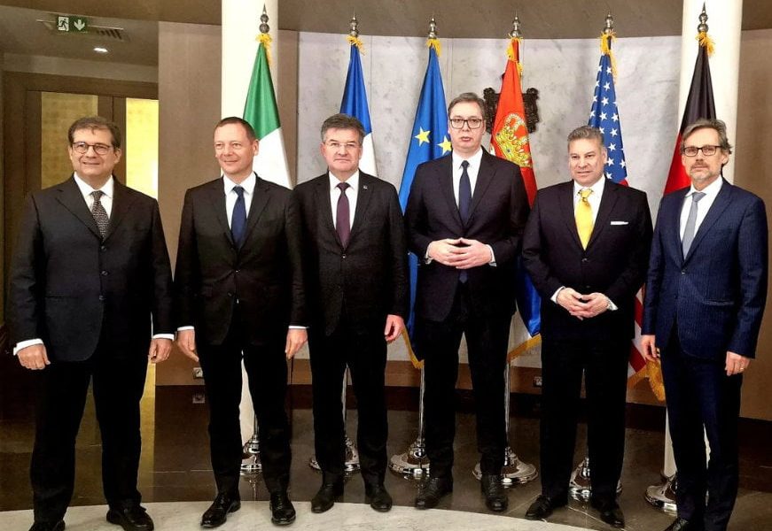 5 + 1 találkozó a titokzatos tervről