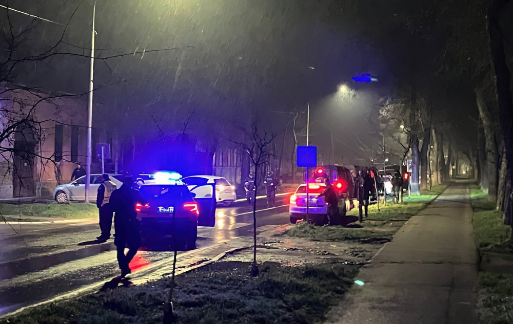 Lövöldözés volt Zomborban két migránscsoport között, egyes információk szerint egy, más információk alapján két vagy három személy sebesült meg (Forrás: Soinfo)