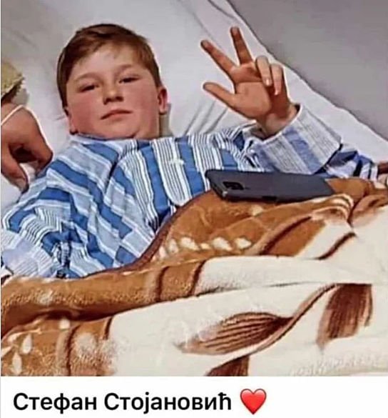 VÉRES ÜNNEP: Letartóztatták azt a koszovói albán rendőrt, aki 2 szerb fiúra lőtt rá 2 A "véres ünnep" során megsebesült szerb gyerek