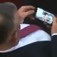 Pornófilmet néz a szerb szocialista képviselő