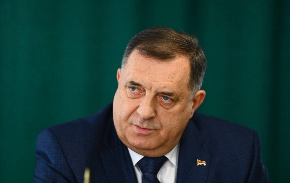 Dodik nem adna zöld utat a nemzetközi elfogatóparancsnak