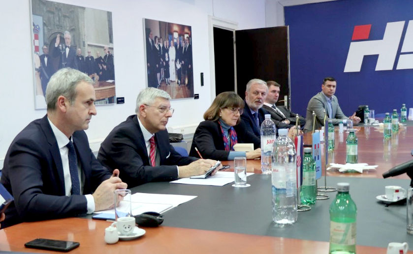A horvát segélycsomagot a HDZ is támogatta