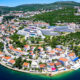 Város a közös határ mentén