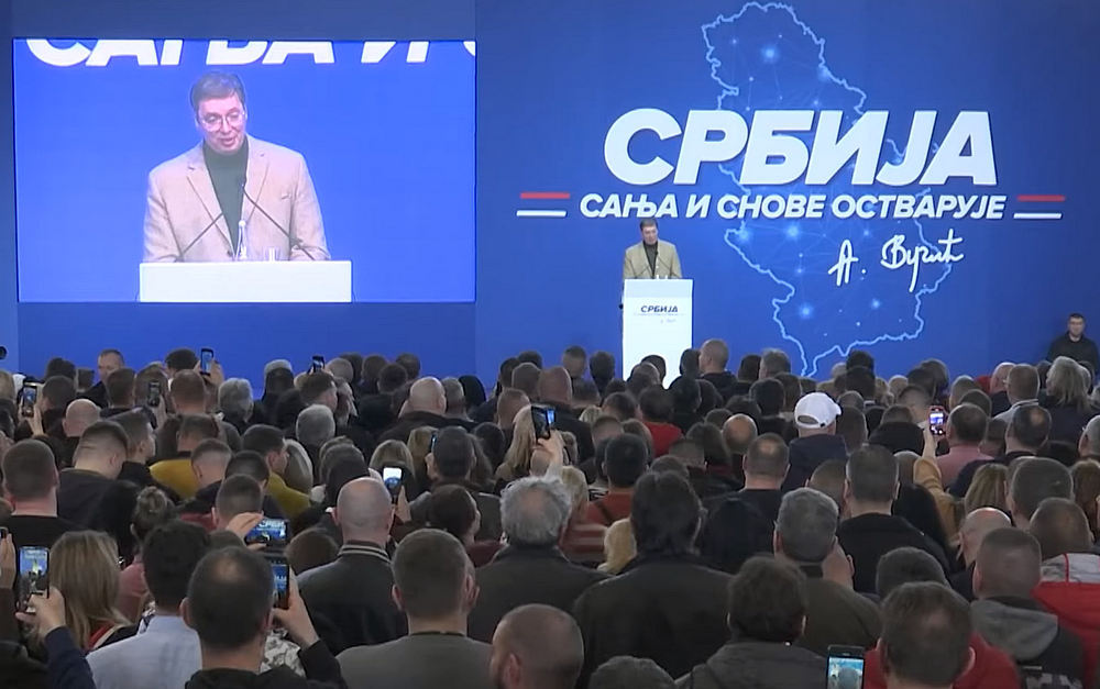 Sok pénzt ígért a szerb elnök a Népi Mozgalom első nagygyűlésén