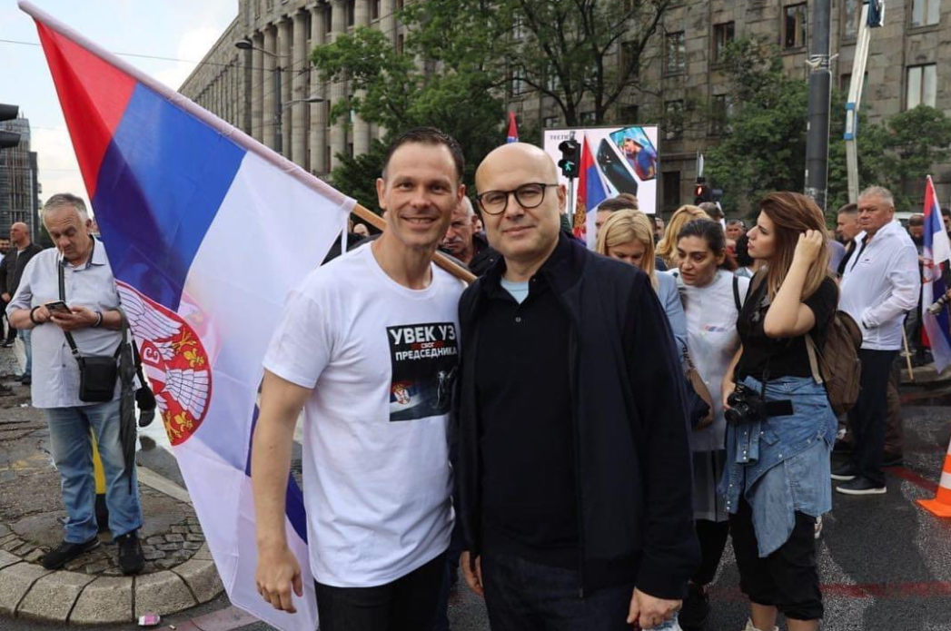 farkas, haladó párt