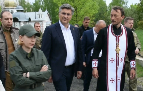 csirke, csirkebáró, báró