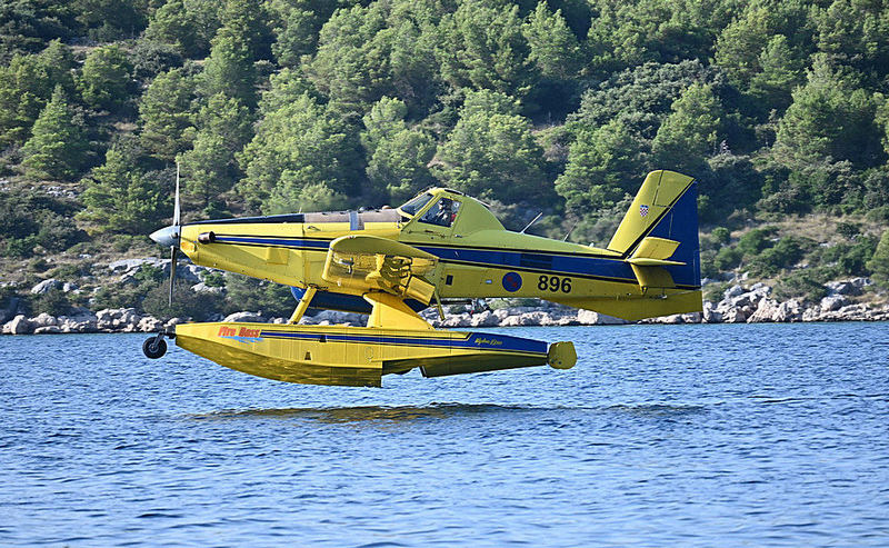 erdőtűz, Grebaštica, Canadair