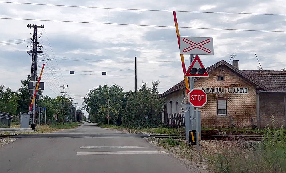 Két kézigránát felrobbant Hajdújáráson, egy nem, a körzetvezető erősítést kért 2 gránát