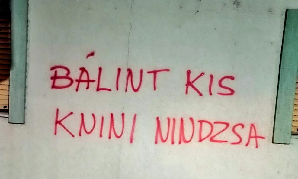 szerbség Baja Mali Knindža Piramis