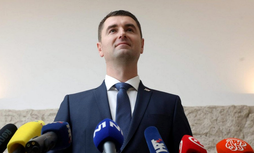 Nagy a forgalom a kormánypalotában, talán sikerül megzabolázni az élelmiszerárakat 2 élelmiszer árak Kolinda