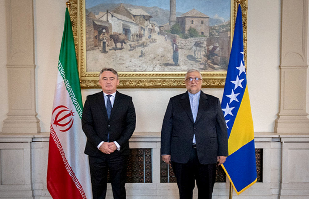 katonai támogatás Iran offers military support to Bosnia
