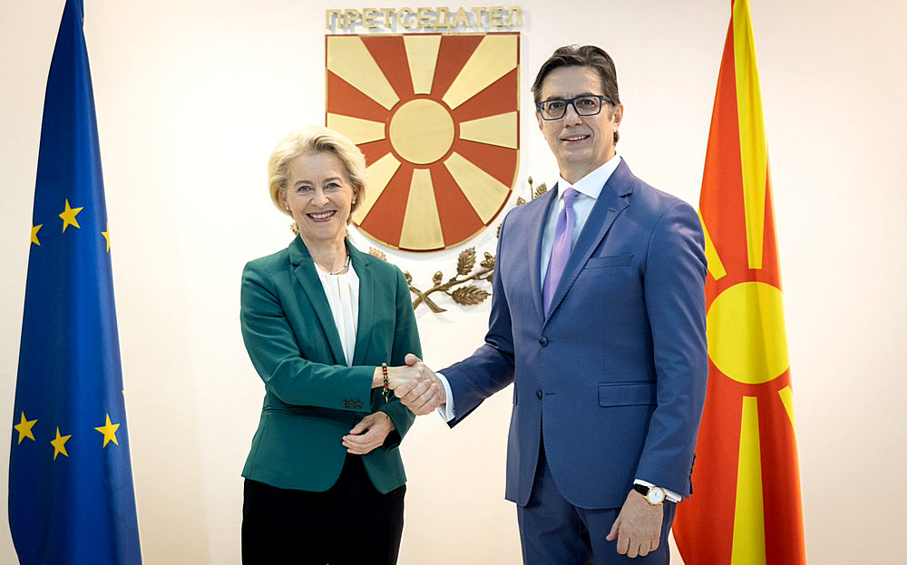 2030 csatlakozás