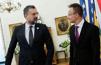 Magyarország a felelős szomszédságpolitika jegyében mindent megtesz azért, hogy a Nyugat-Balkán és benne Bosznia-Hercegovina meg tudja őrizni hosszú távon a stabilitását és a békéjét – jelentette ki a külgazdasági és külügyminiszter Budapesten, amikor Elmedin Konakovićot fogadta