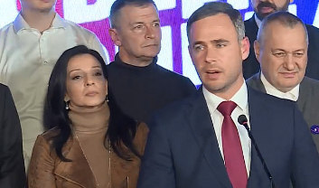 Két ellenzéki vezető éhségsztrájkba kezdett