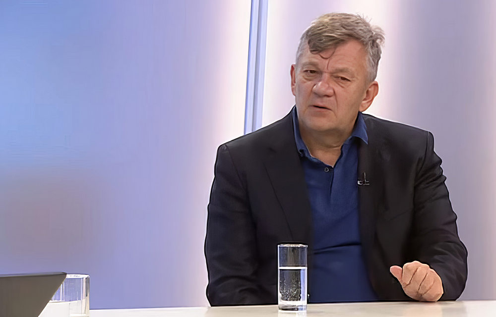 Predrag Ćeranić, a Banja Luka-i biztonságtudományi egyetem dékánja, aki a színes forradalomtól tart