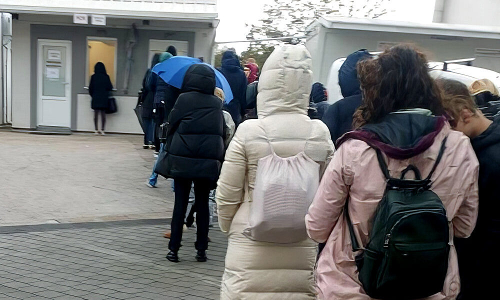SZAMÁRKÖHÖGÉS: a Split-Dalmácia megyei közegészségügyi intézetben naponta körülbelül 200 embert vizsgálnak meg, 25-30 százalékuk szamárköhögésben szenved