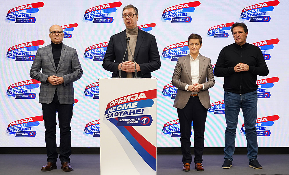 Vučić: Logikus, hogy Putyin nekem és Orbánnak üzent, kórházban a szerb ellenzéki listavezető 2 A szerb elnök a 35+3-as ismétlés eredményeinek ismertetésekor