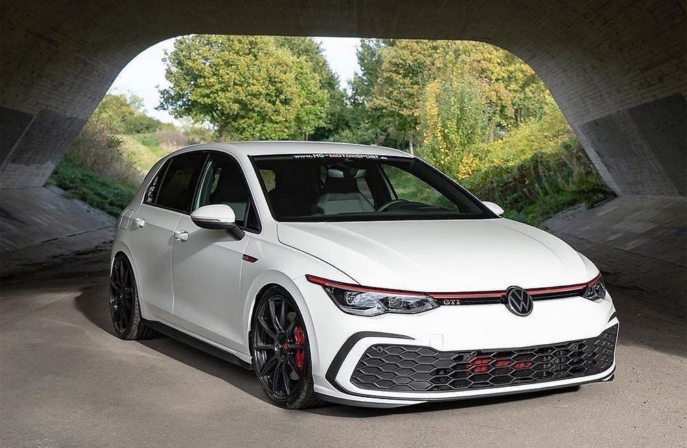 Az aranybánya szuper, de a magnézium se kutya 3 Az új Volkswagen Golf 8 GTI MF1 kovácsolt magnézium kerekeken (Forrás: X platform)