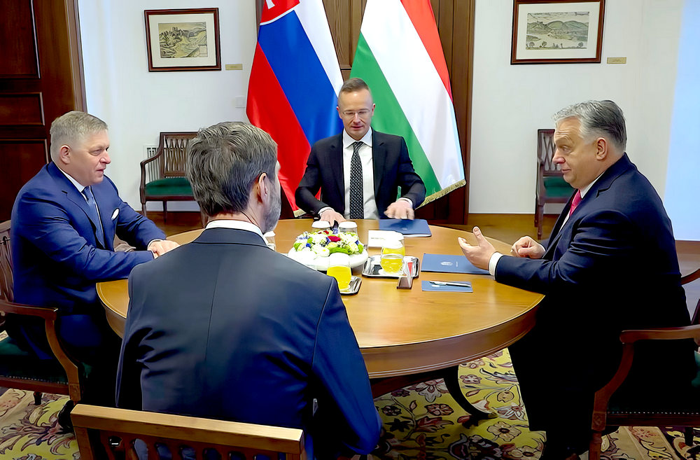 Orbán bevetette magát: Kisebbségi törvény készülhet Szlovákiában 2 Nyolcszemközt