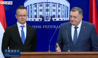 A magyar külügyminiszter a köd miatt előbb Banja Lukába repült, ahol kijelentette, hogy a magyar uniós elnökség egyik kiemelt prioritása lesz a nyugat-balkáni térség államaival szemben megakadt uniós bővítés felgyorsítása