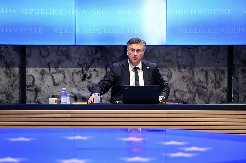 A horvát miniszterelnök fizetése...