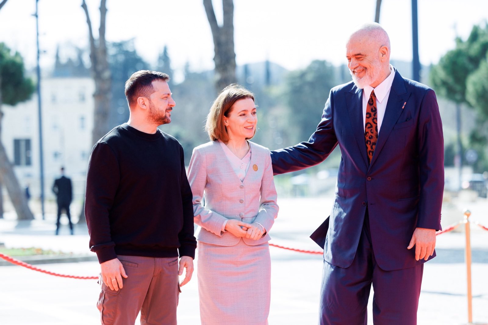 Ukrajna Churchillje és Moldova Margaret Thatcherje a Nagy Divatdiktátor társaságában, ittmág egyikük sem gondolt Tiraszpolra