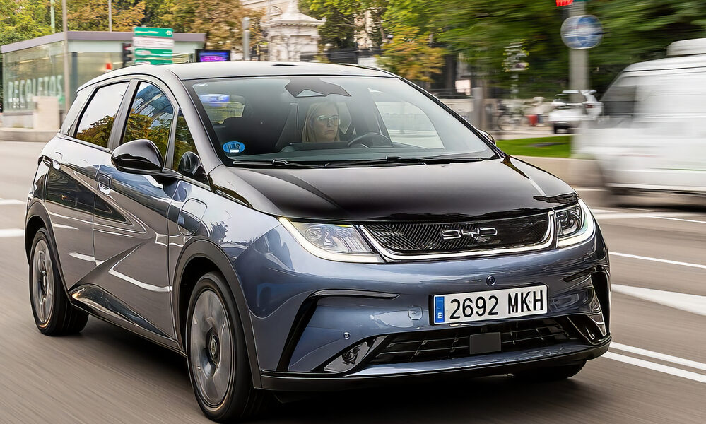 Ez a BYD Dolphin, ilyen modellt is gyártanak majd Szegeden (Forrás: BYD)