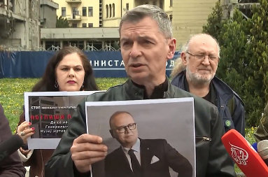 Cuta képet mutat