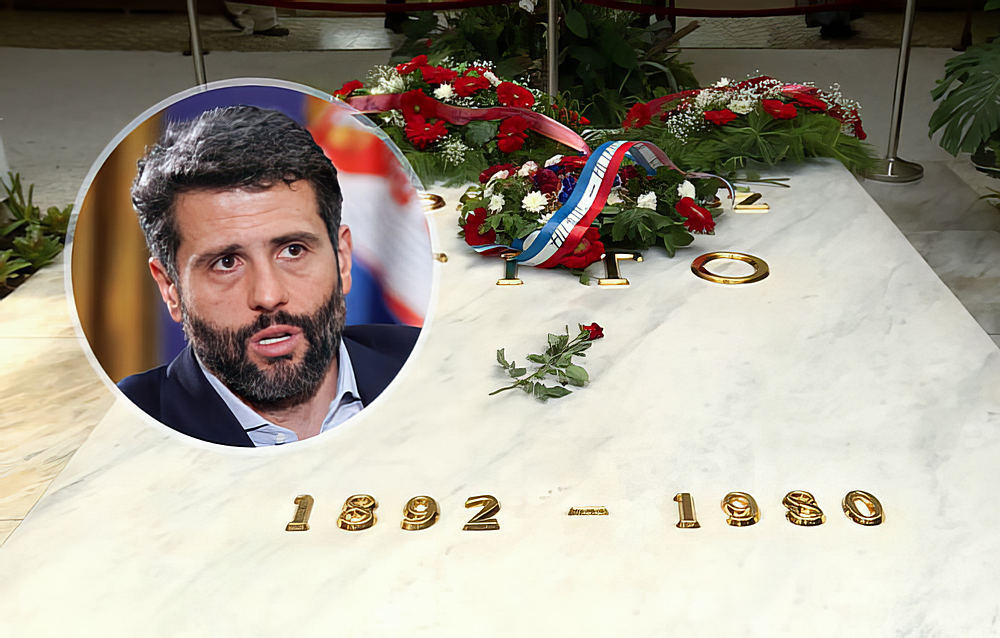 Aleksandar Sapic kilakoltatná Josip Broz Titót a belgrádi sírjából