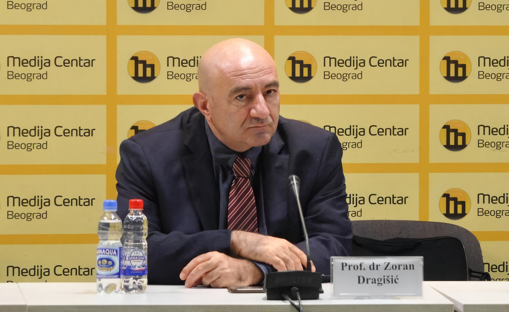 Zoran Dragišićot érte a megtiszteltetés