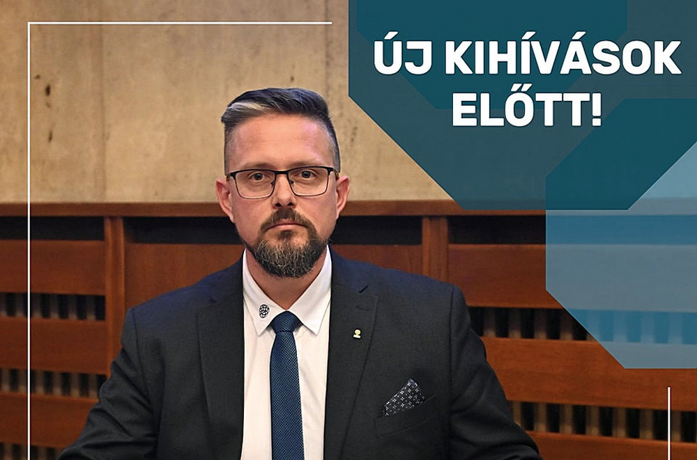 Juhász Bálint első beszédét Pásztor István emlékének szentelve, először szerbül, majd magyarul mondta el, miután megválasztották a tartományi parlament elnökének