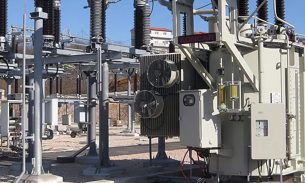 A szlovén Iskra február végén jelentette be, hogy megvette a főleg energetikai rendszereket gyártó spliti Elmapot. Az Iskrának ez a harmadik jelentős beruházása Horvátországban, miután 2019-ben megvette a Šibenik Hajógyárat, 2021-ben pedig a zágrábi ELKA kábelgyártót