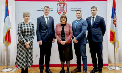 A Vajdasági Magyar Szövetség februárban tárgyalt az akkor még kulturális miniszterként fungáló Maja Gojkovictyal, aki ezt követően tette meg a "civilizációs ugrást" a radikális visszarendeződés felé