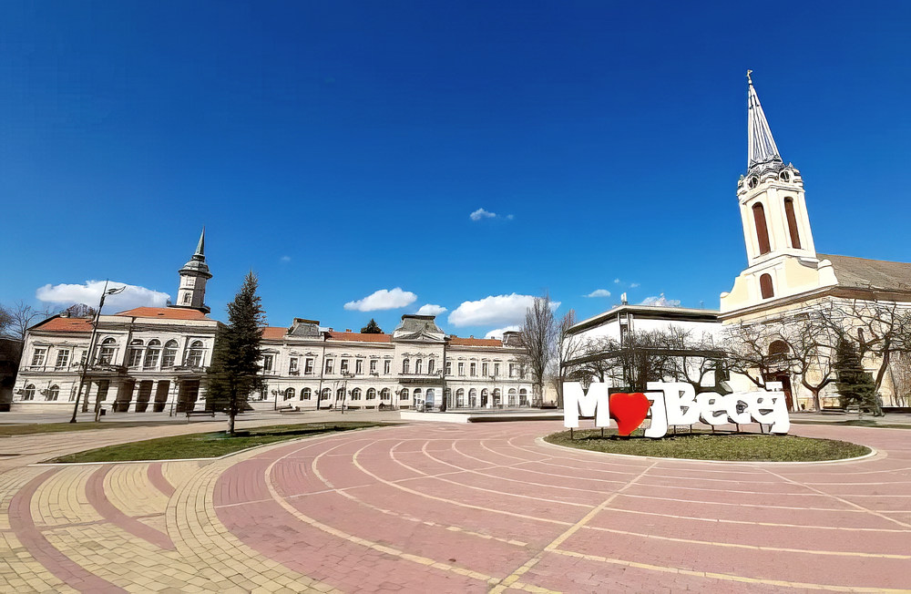 A haladók Vajdaságot is uralni akarják, visszaszerzi-e a VMSZ Szabadkát? 2 A szívecskés őrület Óbecsét is elérte, vajon kit szeretnek az ottaniak?