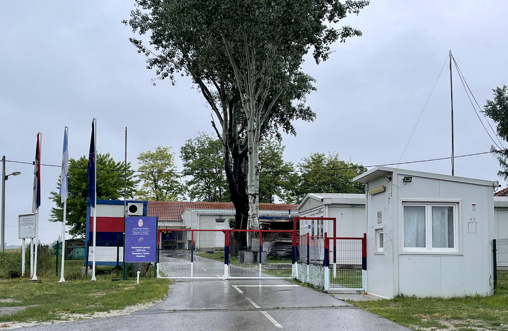 Az elhagyatott szabadkai befogadóközpont, szó szerint senki sincs ott