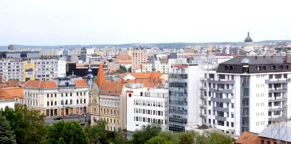 Mítosz, hogy Romániában a legolcsóbb a lakás; íme a valóság! 3 Szép város Kolozsvár a Cetățuia park felől nézve