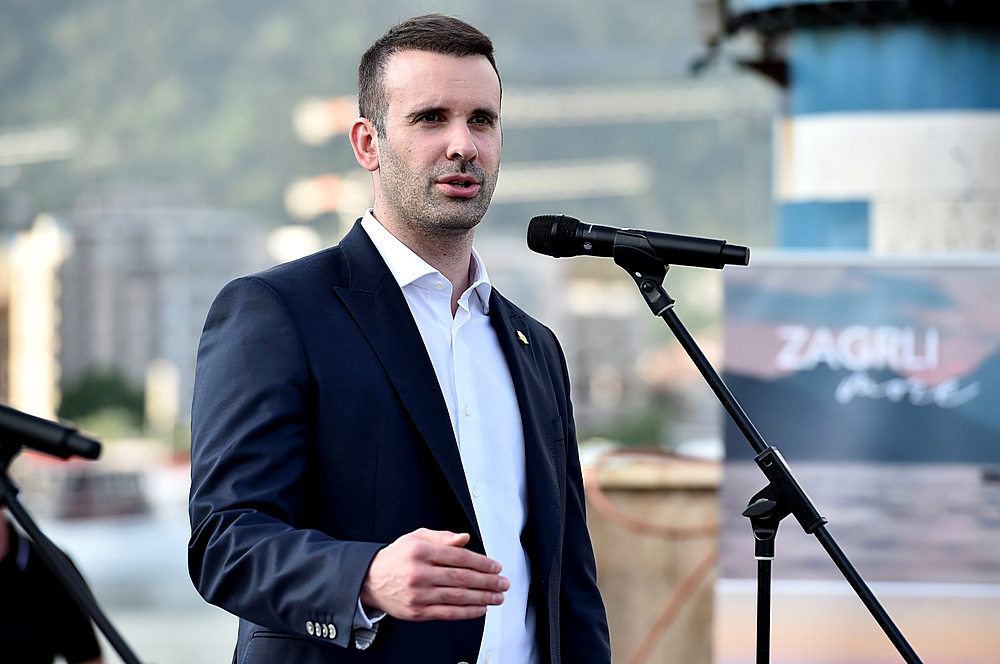 Gondban van a montenegrói miniszterelnök