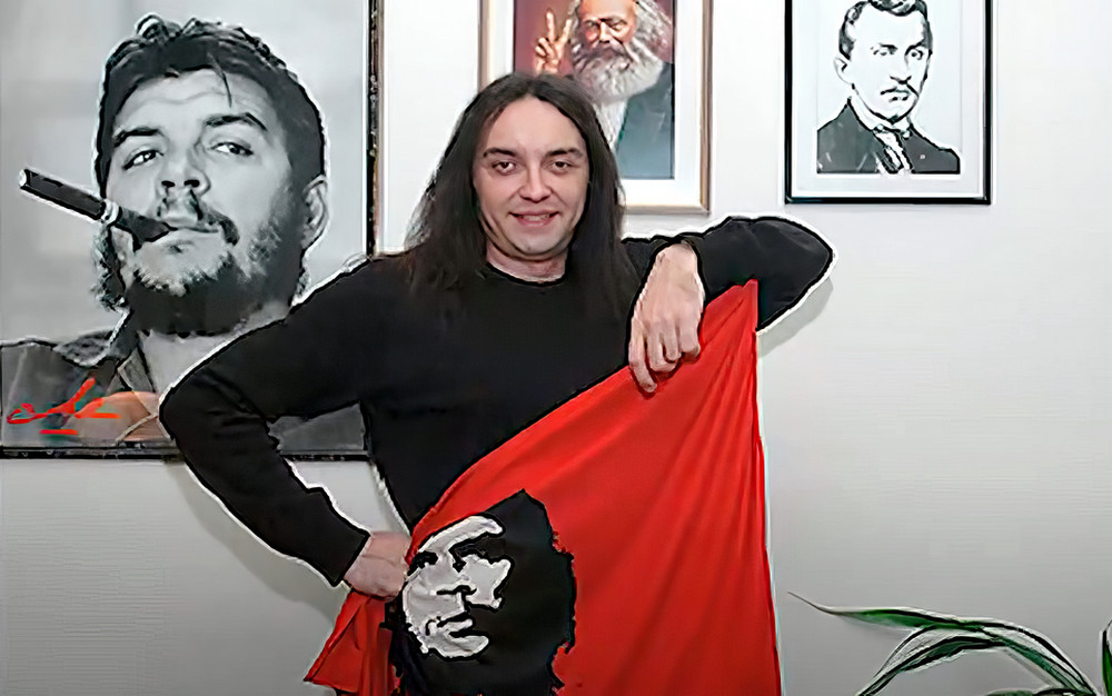 A baloldali nacionalista Vulin fiatalkorában nem Sztálin arcképe előtt pózolt