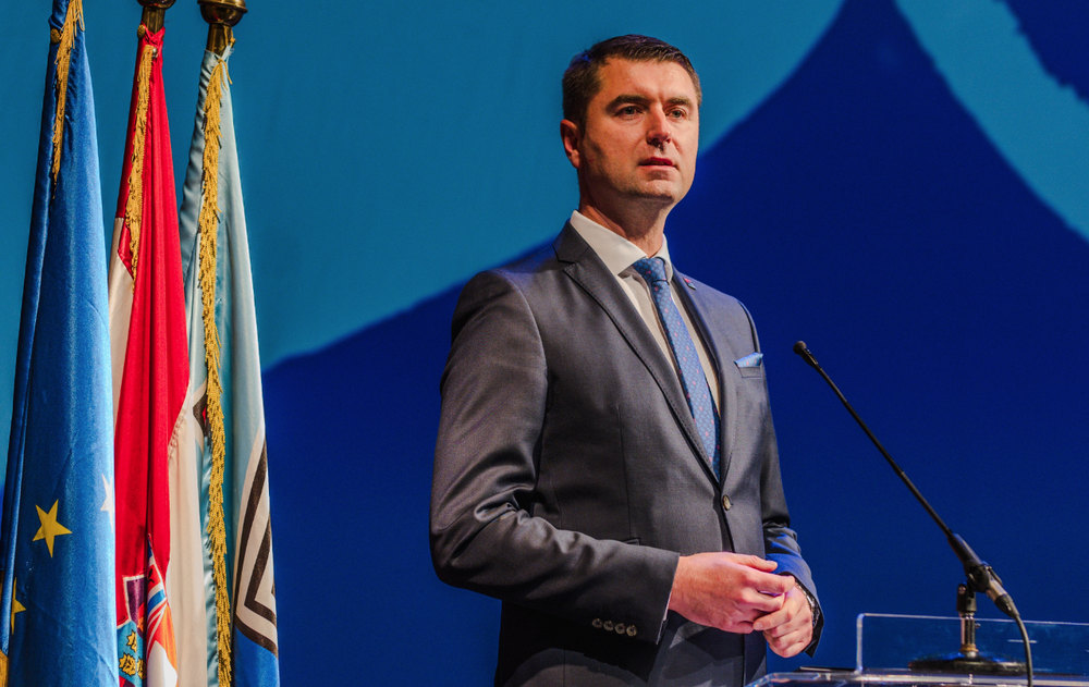 A MOL ismét választottbíróság elé viszi a horvát kormányt 2 Davor Filipović egy ünnepségen 2023 decemberében