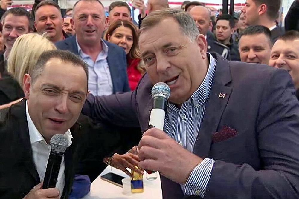 A Vulin-Dodik duó, együtt nótázgatnak