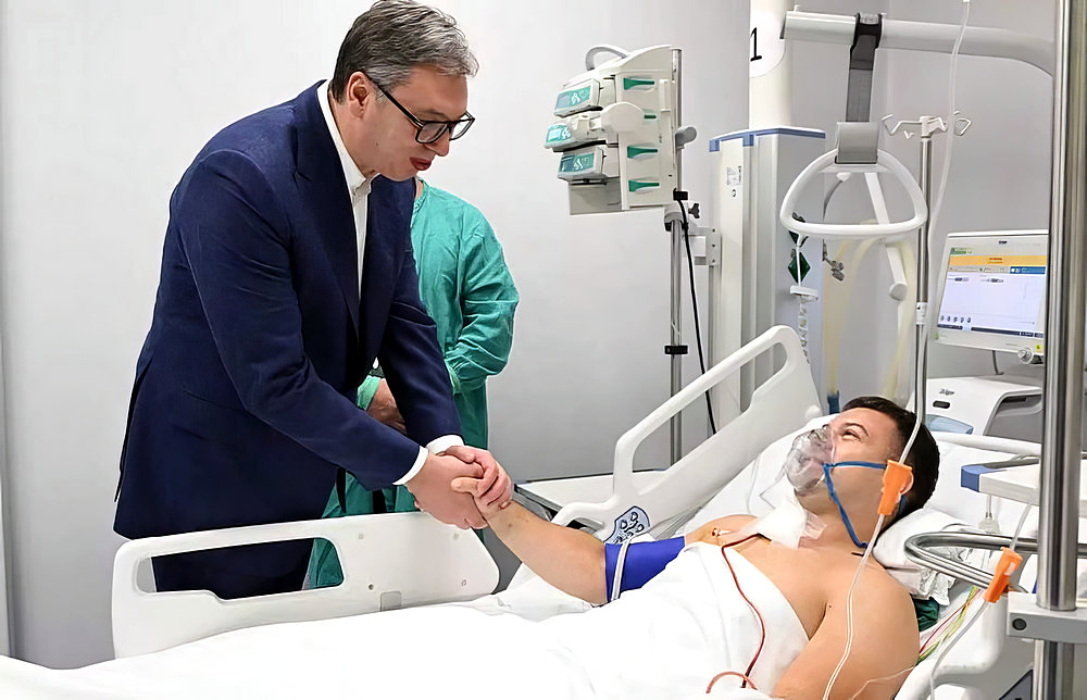 A szerb belügyminiszter szerint egy vahhabita támadt egy csendőrre Belgrádban 🔞 6 A szerb elnök felkereste a sebesült csendőrt