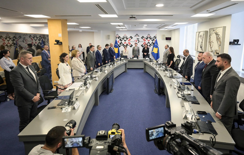 A koszovói kormány tagjai megemlékeztek a srebrenicai áldozatokról