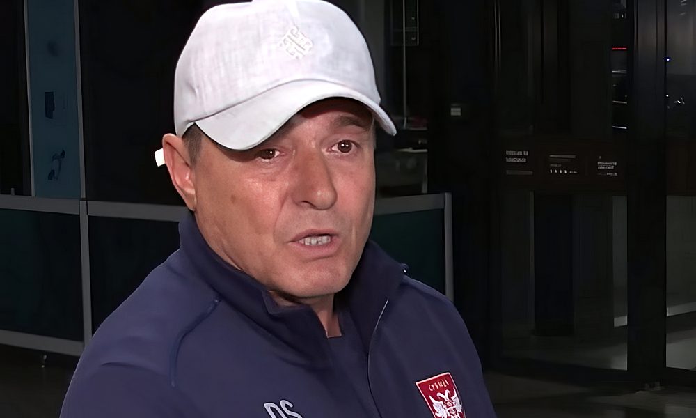 Milyen fiaskó, ne beszélj hülyeségeket! - osztotta ki a németországi EB-ről hazatérő Piksi a kormánypárti Informer újságíróját, aki mellékesen szólva azt sem tudta, hogy hány pontot szerzett a szerb csapat
