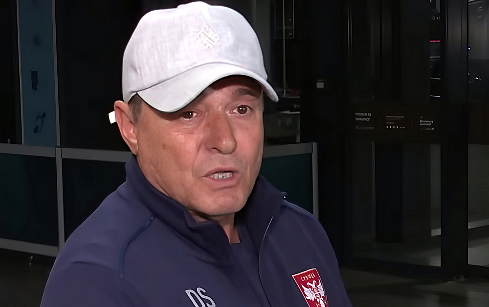 Milyen fiaskó, ne beszélj hülyeségeket! - osztotta ki a németországi EB-ről hazatérő Piksi a kormánypárti Informer újságíróját, aki mellékesen szólva azt sem tudta, hogy hány pontot szerzett a szerb csapat