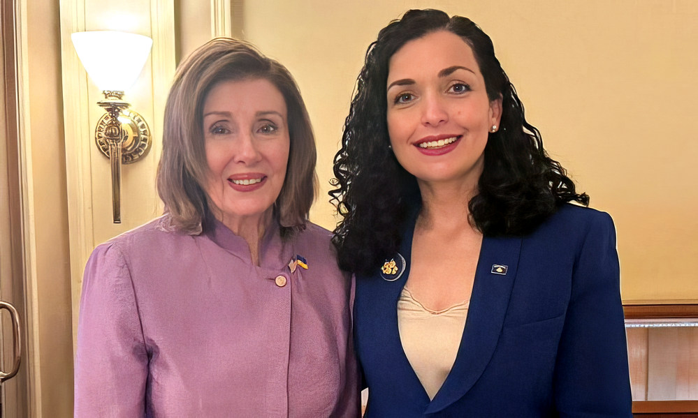 Vjosa Osmani koszovói elnök nem feltétlenül a szerbek irányában nagyobb szimpátiát mutató Trumpra figyelt, inkább az amerikai gerontokrácia másik demokrata tagjával, az erősen megviselt Nancy Pelosival találkozott